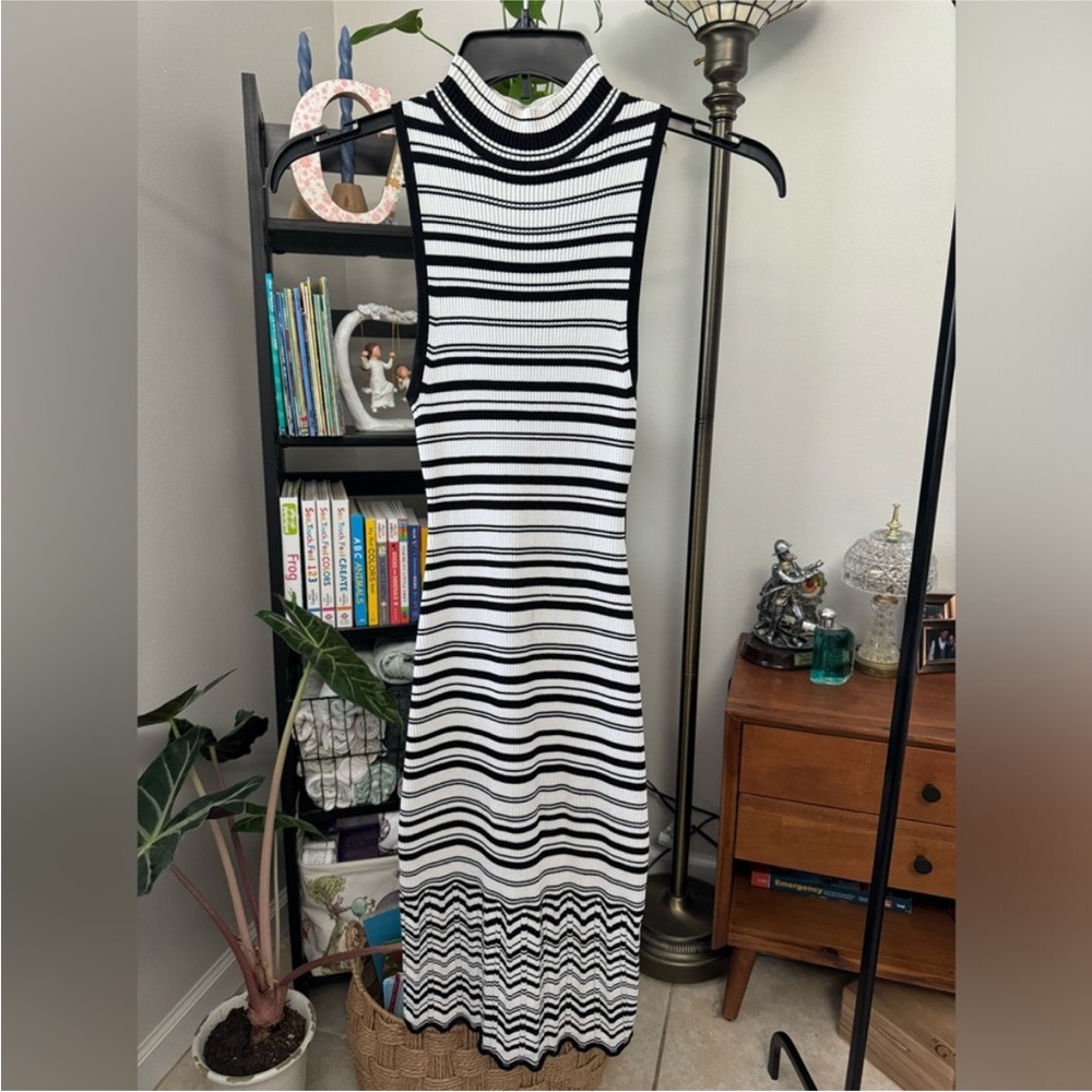 bebe Black White Stripe Mock Neck Bodycon Midi Dress Minimal 90s Chic Small‎ - Picture 2 of 16